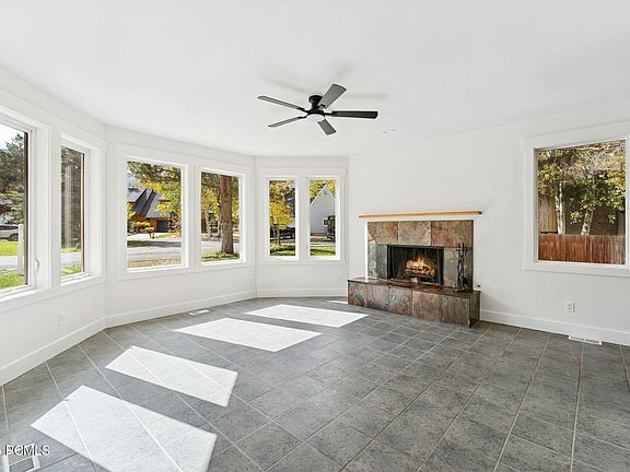 3rd image of 754 Quaking Aspen Ct