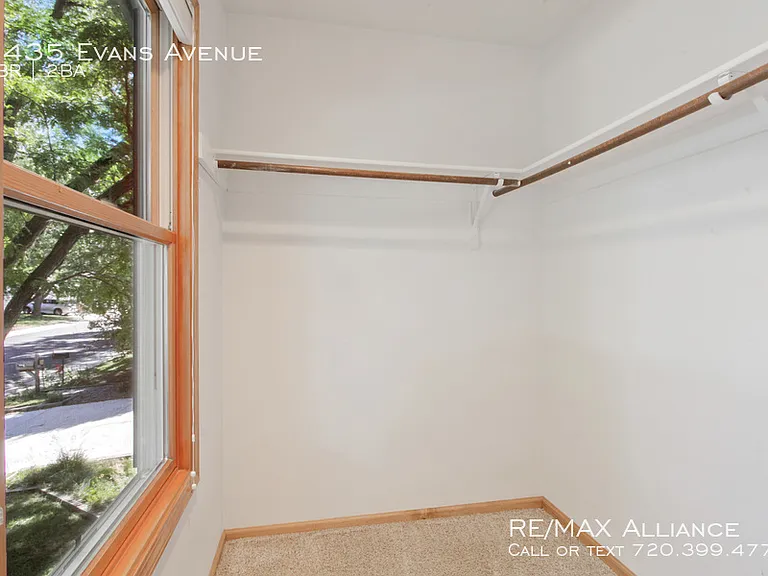 2435 Evans Ave — Photo 18