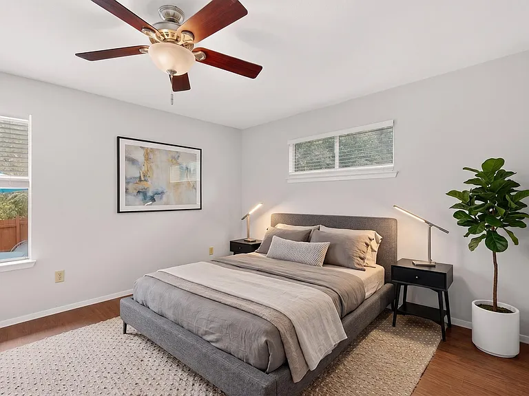 3403 Burliegh Cv — Photo 11