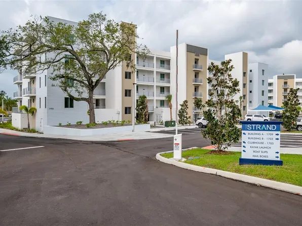 1703 N Tamiami Trl, Sarasota, FL