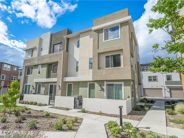 27154 Valley Oak Pl, Valencia, CA 91381
