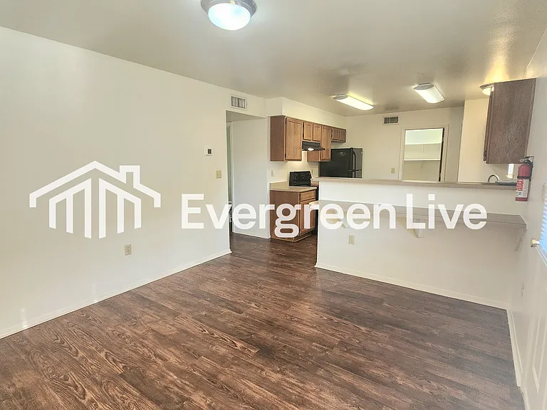 200 Raven Dr — Photo 7