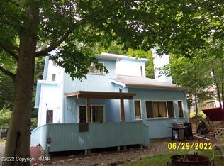 8055 Red Squirrel Dr, Tobyhanna, PA