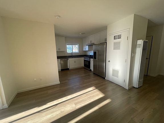 2nd image of 5421 La Mirada Ave APT 205