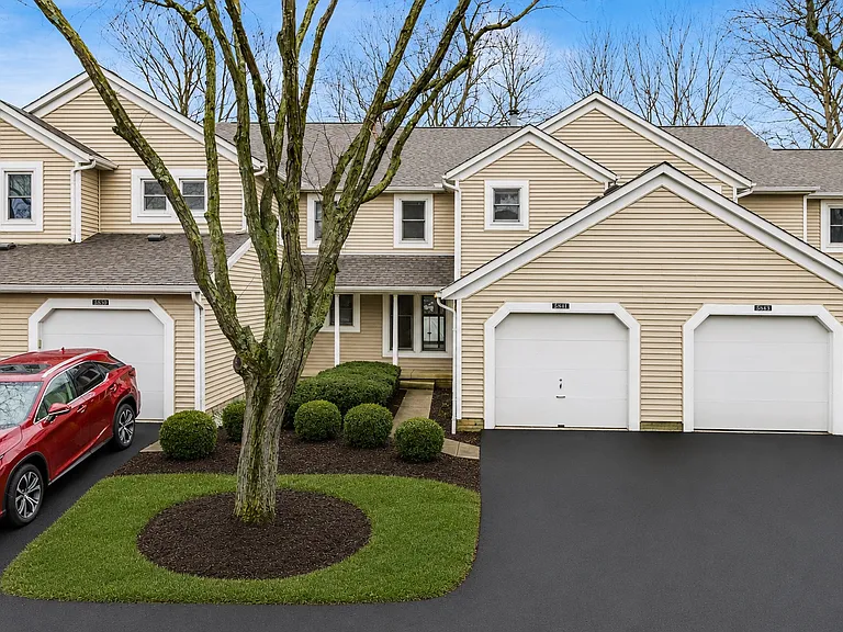 5841 Elmbridge Ln — Photo 11