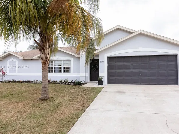 600 Delmonico St NE, Palm Bay, FL 32907