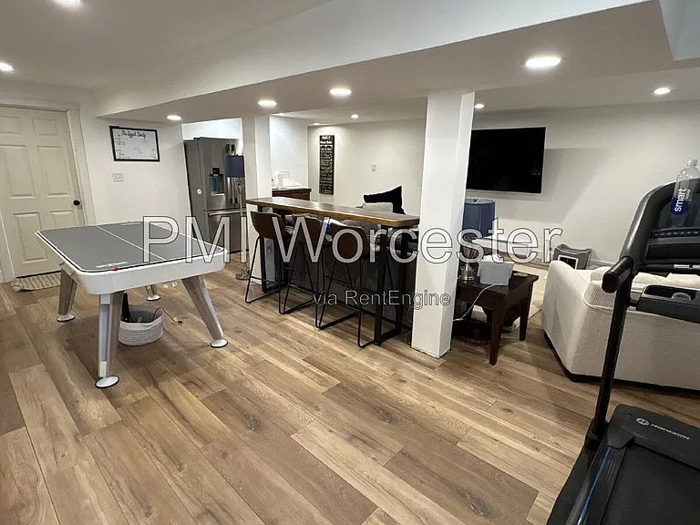18 Lake Ave — Photo 34