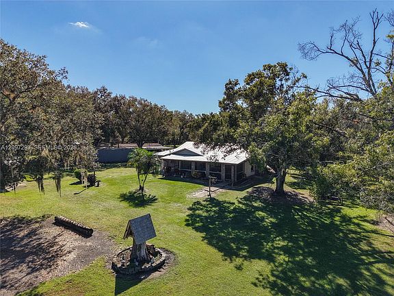 3rd image of 4419 Loblolly Bay Rd
