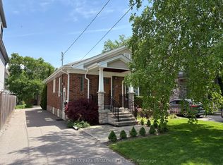 37 Maple Ave N, Mississauga, ON L5H2R9