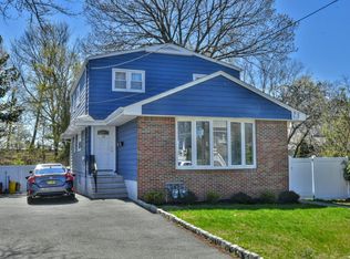 200 Prospect Ave, Maywood, NJ 07607
