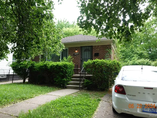 19000 Lenore, Detroit, MI 48219