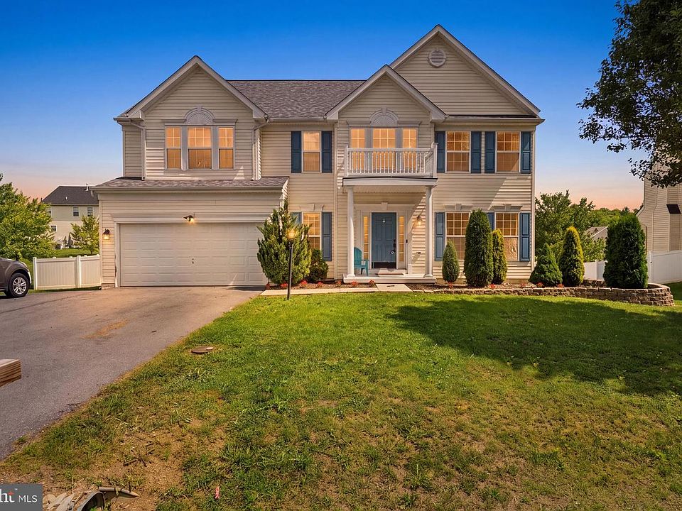1st image of 31 Ruland Dr