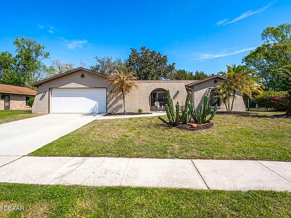 2nd image of 120 Quaker Ridge Dr