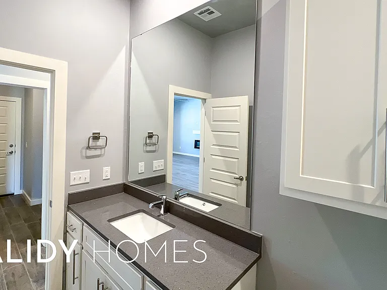 505 Remington Ave — Photo 19