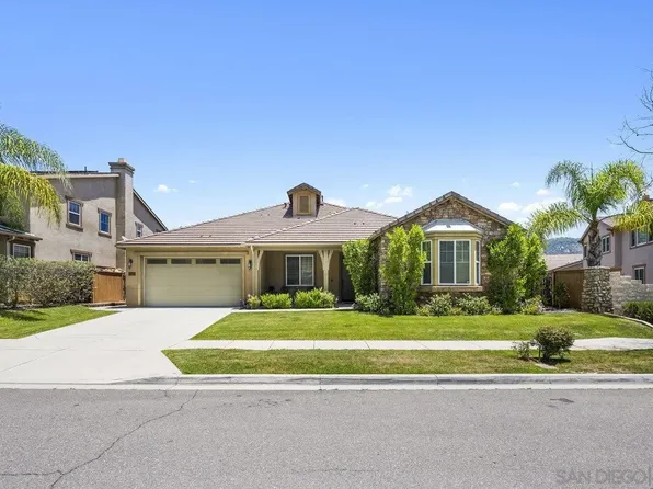2928 Burnet Dr, Escondido, CA 92027
