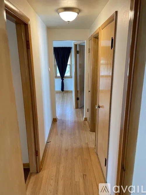 2 bed, 700 sqft, $1,400 — Photo 4