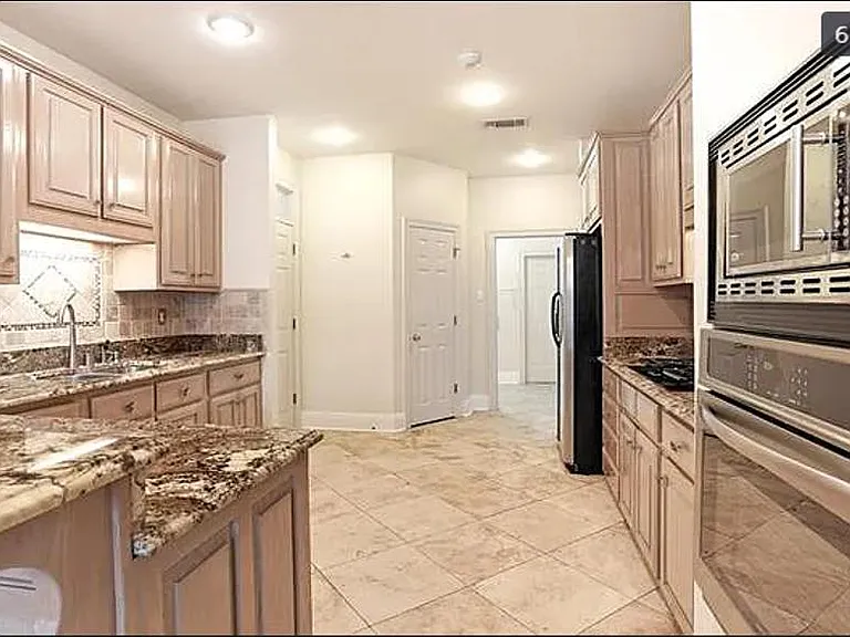 River Oaks Dr — Photo 5