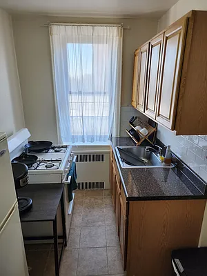 Rented by Astoria Park Realty Group Inc | media 20