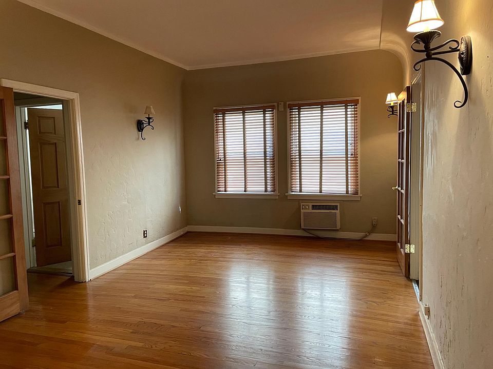 1st image of 412 S Cochran Ave #4