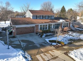 782 Bradburn Ct, Northville, MI