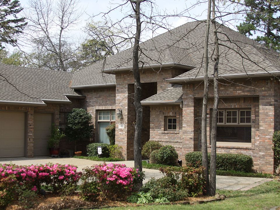 101 Dogwood Lakes Circle