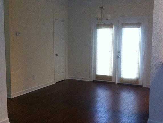 2nd image of 464 N Oceana Blvd