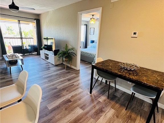 5th image of 2855 Winkler Ave APT 122