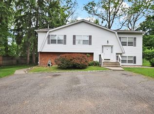 232 Congers Rd, New City, NY 10956