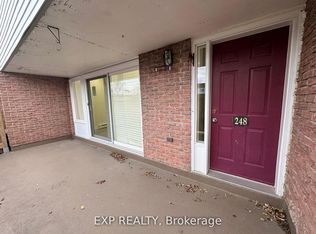 248 Milestone Cres E #120, Aurora, ON L4G3M2