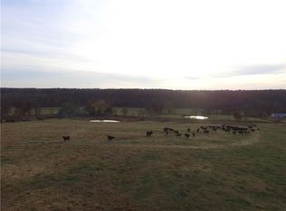 15012 Burgin Valley Rd, Gravette, AR 72736