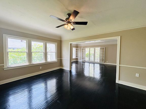 4th image of 114 S Sycamore Ave #1185