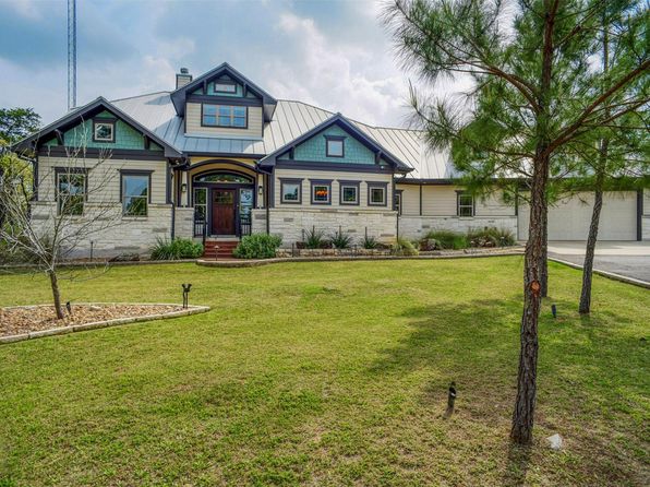 163 Roundup Rdg, Smithville, TX 78957
