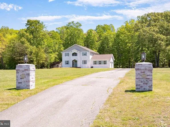 7680 Logging Ln, Indian Head, MD 20640