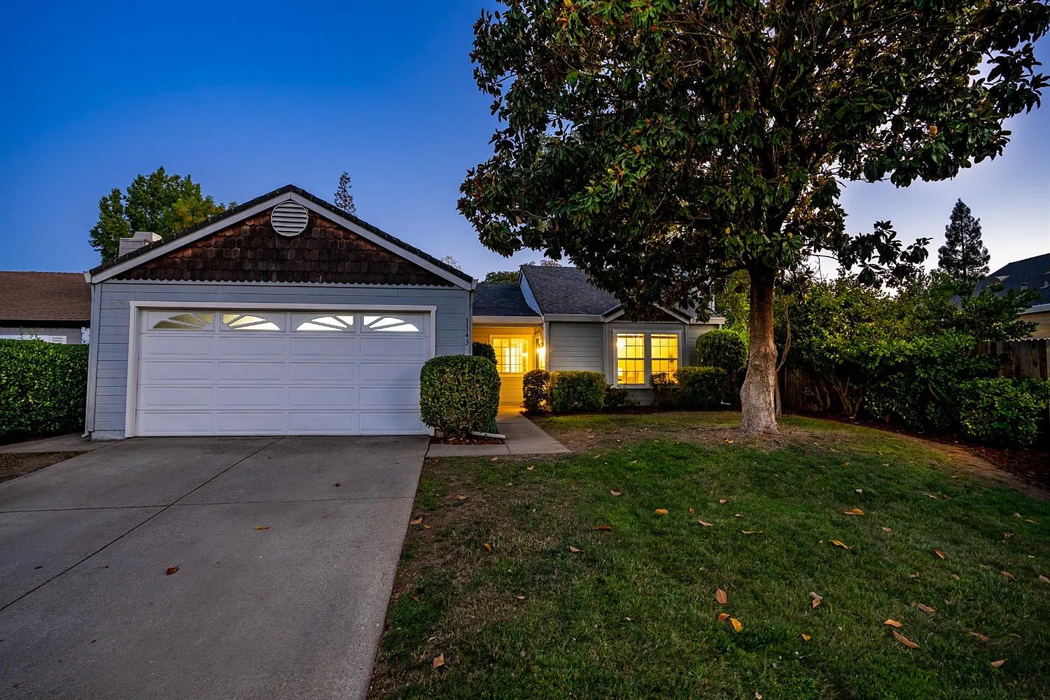 1343 Providence Way photo 1