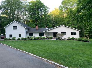 3 Baywood Ln, Westport, CT 06880