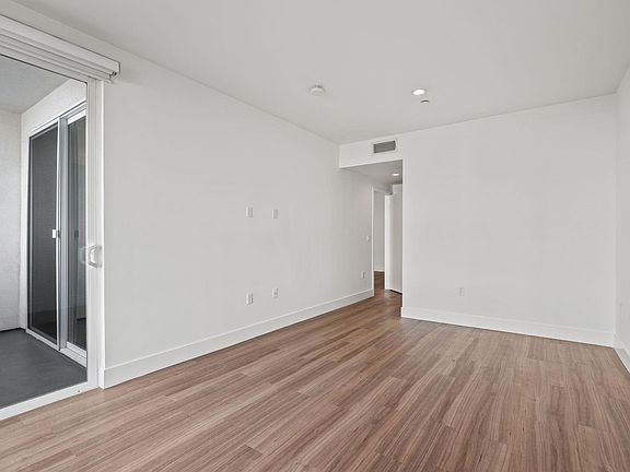 1439 Armacost Ave APT 306, Los Angeles, CA 90025 | Zillow