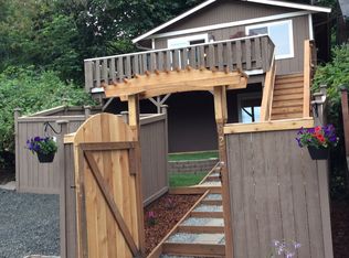 925 N Cambrian Ave, Bremerton, WA 98312