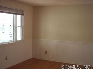 4490 Lake Dr, Granite City, IL