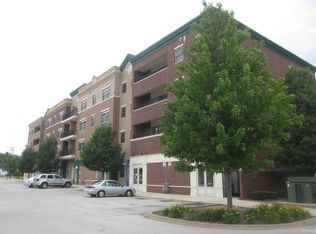 30 Nugent St APT 470, Glenwood, IL 60425