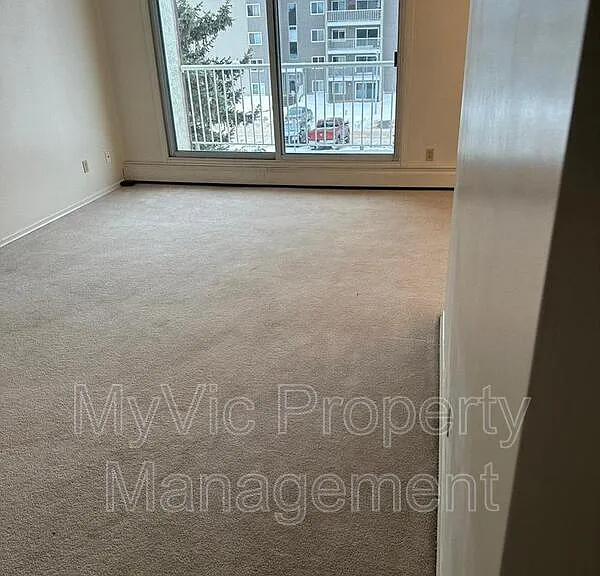 18308 93rd Ave NW — Photo 3