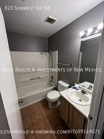 823 Sunwest Dr SW — Photo 11
