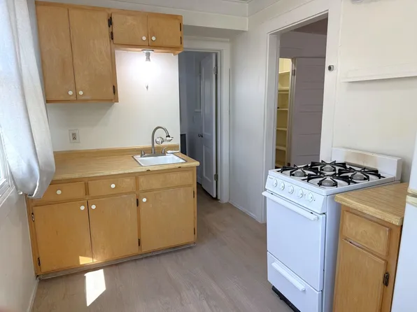 115 Princeton, 115 Princeton Dr SE #B, Albuquerque, NM 87106