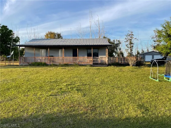 1614 Coffey Rd, Moore Haven, FL 33471