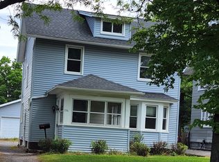 536 Merchants Rd, Rochester, NY 14609