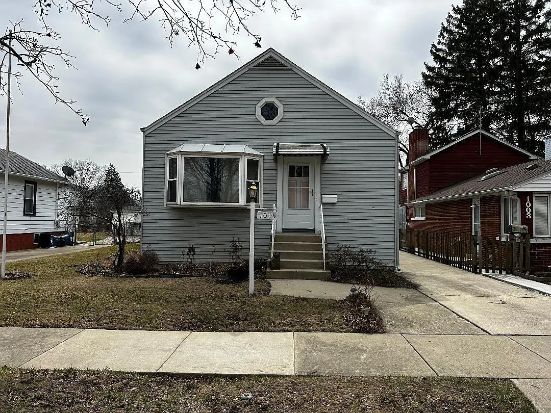 1015 Walter Ave photo 1