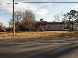 2827 Section Line Rd, Albertville, AL 35950