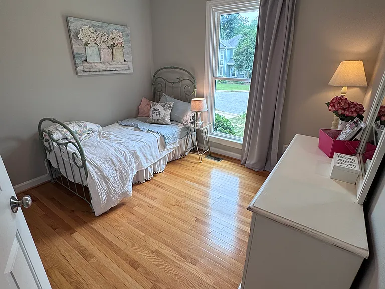 115 Tracey Creek Ct — Photo 16