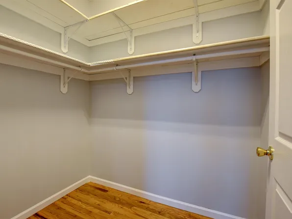 38 Court House Place image 12 of 15