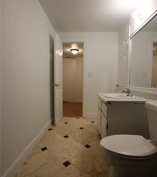 818 Springlake Rd — Photo 46