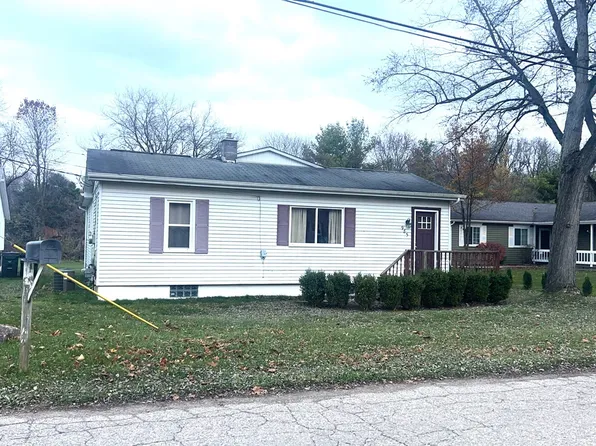 985 Fairledge St, Lake Orion, MI 48362